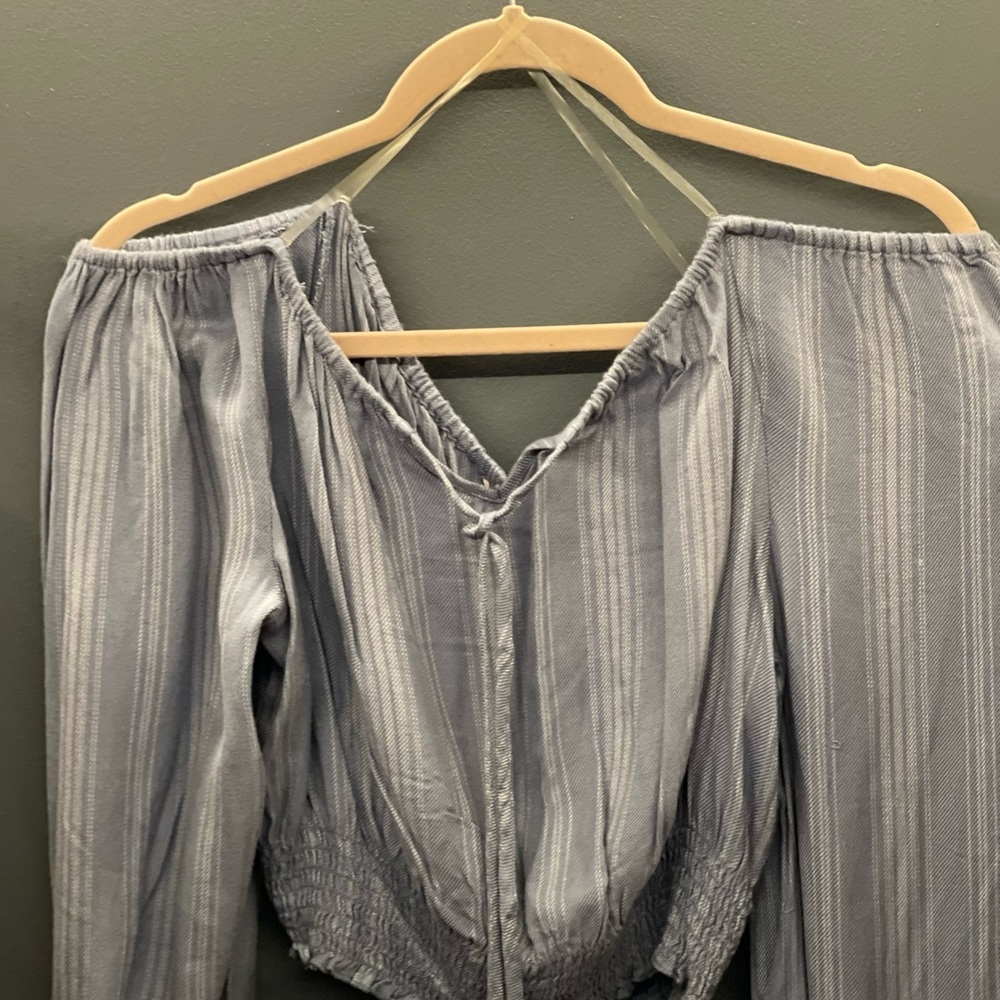Blue stripped crop top